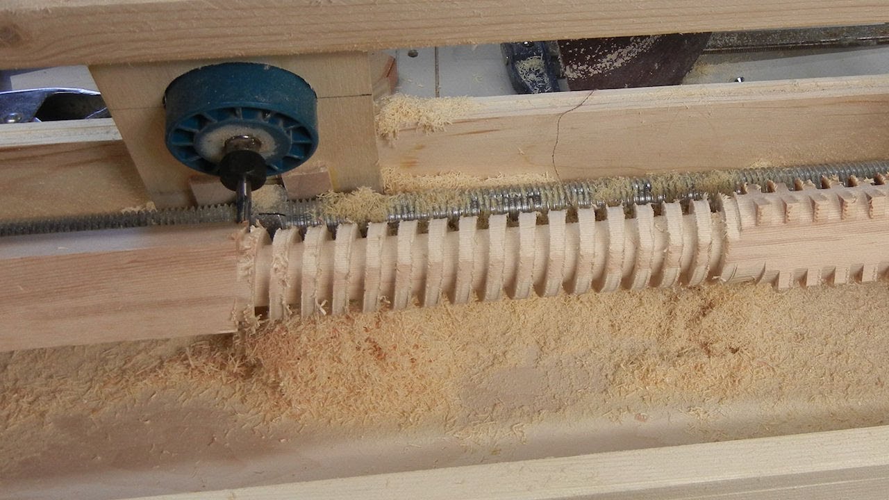 Wooden Thread Cutting Machine
