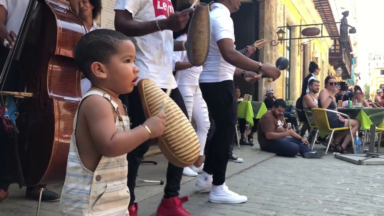 Little Cuban boy steals the show in Old Havana! 