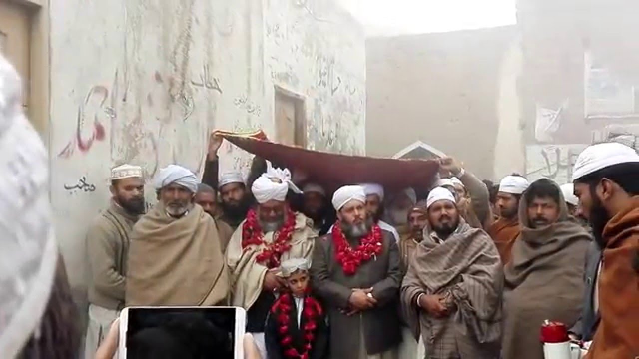 Urs-e-muhbarik Aastana Aaliya Kotla Shareef Chadar Pooshi 8 Dec 2015 Part 2