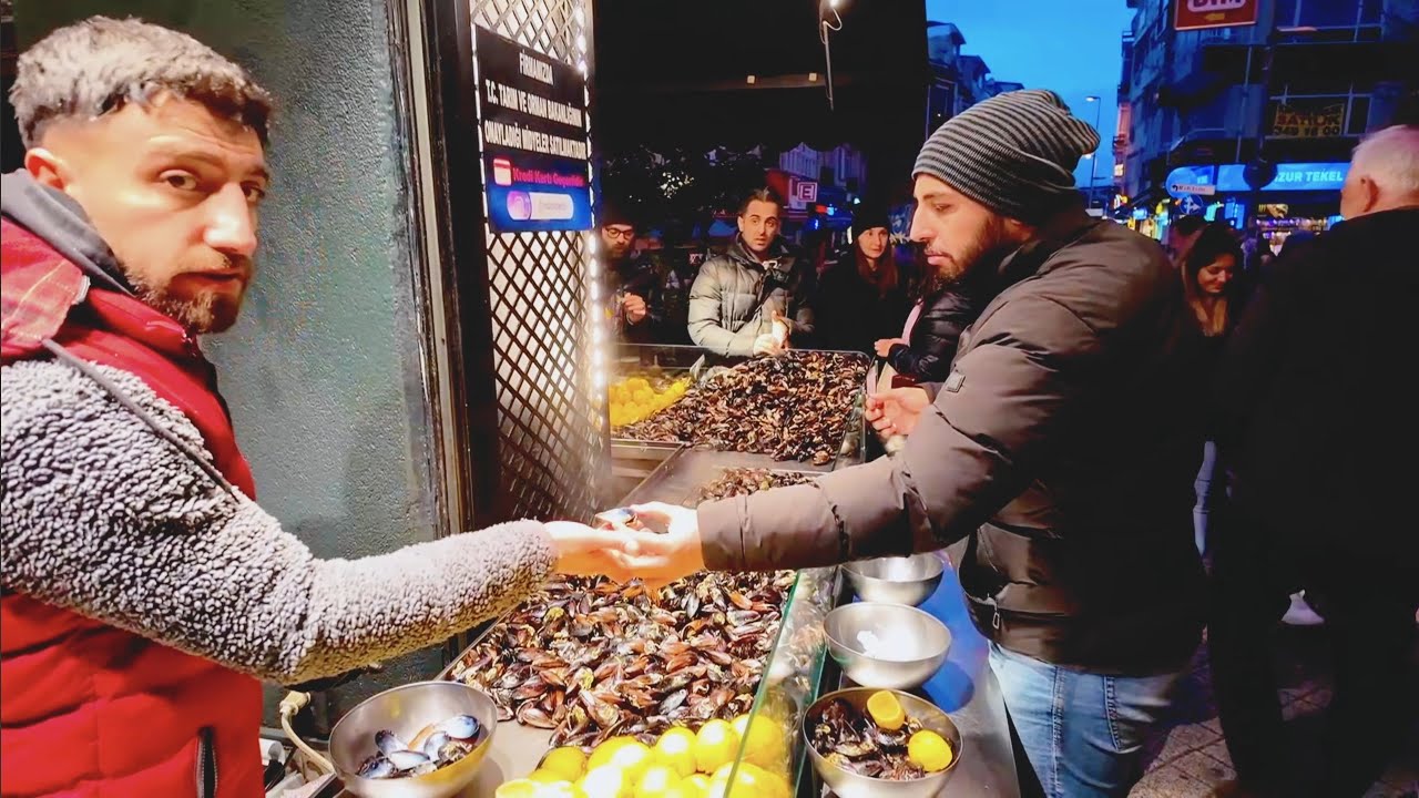 ISTANBUL KADIKOY NIGHT WALK 4K MARKET TOUR