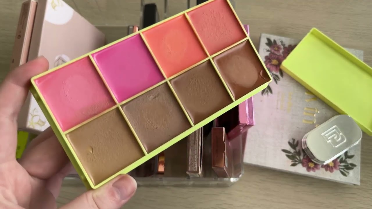MI COLECCIÓN DE MAQUILLAJE | Paletas de sombras y rostro