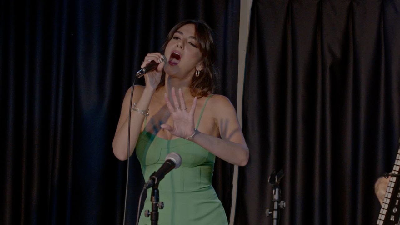 Dream A Little Dream - Tomboys (Live)