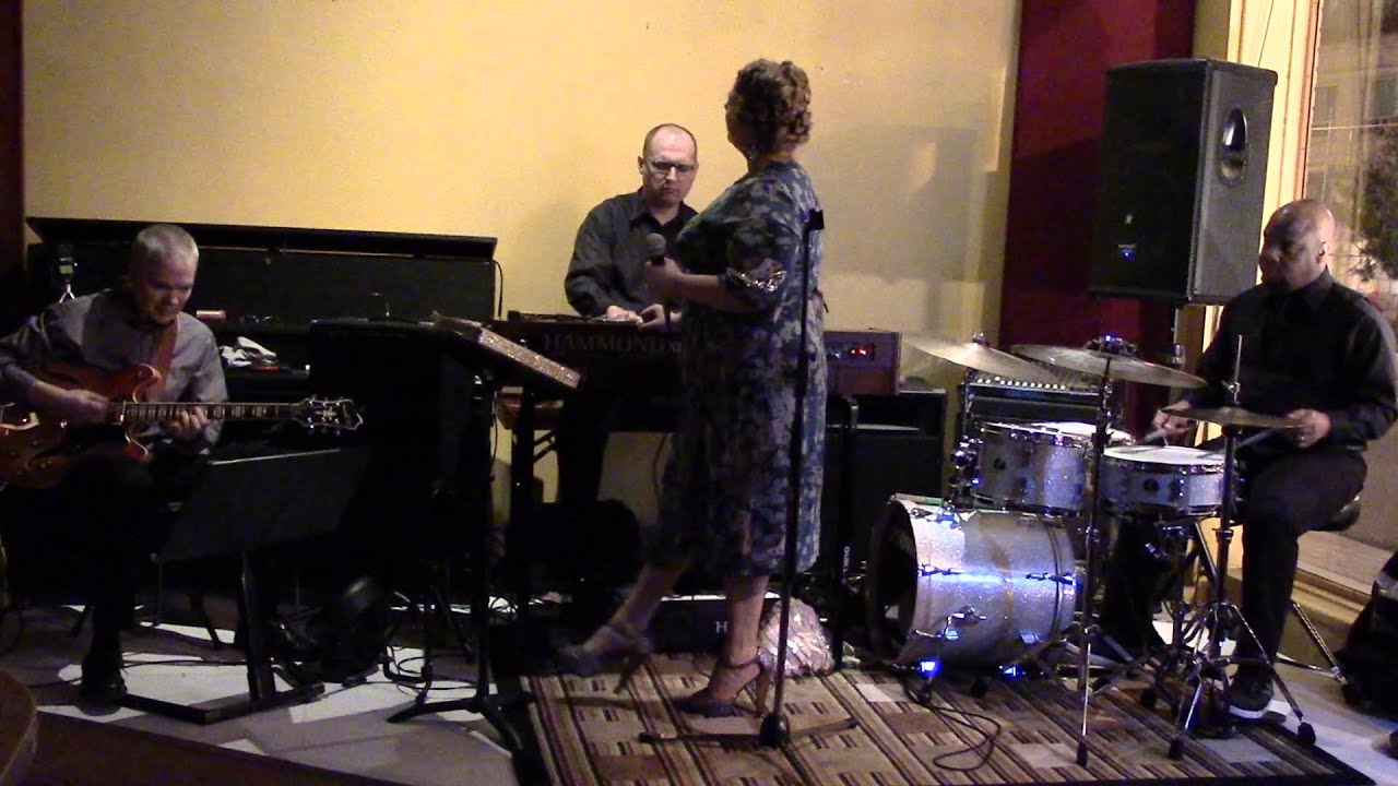 Just Squeeze Me (Duke Ellington, Lee Gaines)