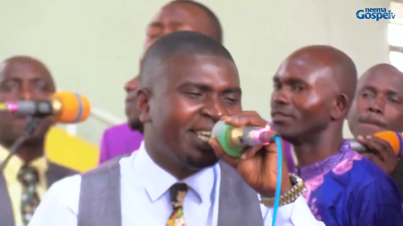Urabereye gushimwa//Chorale ya 1//Eglise pentecote de Kinama