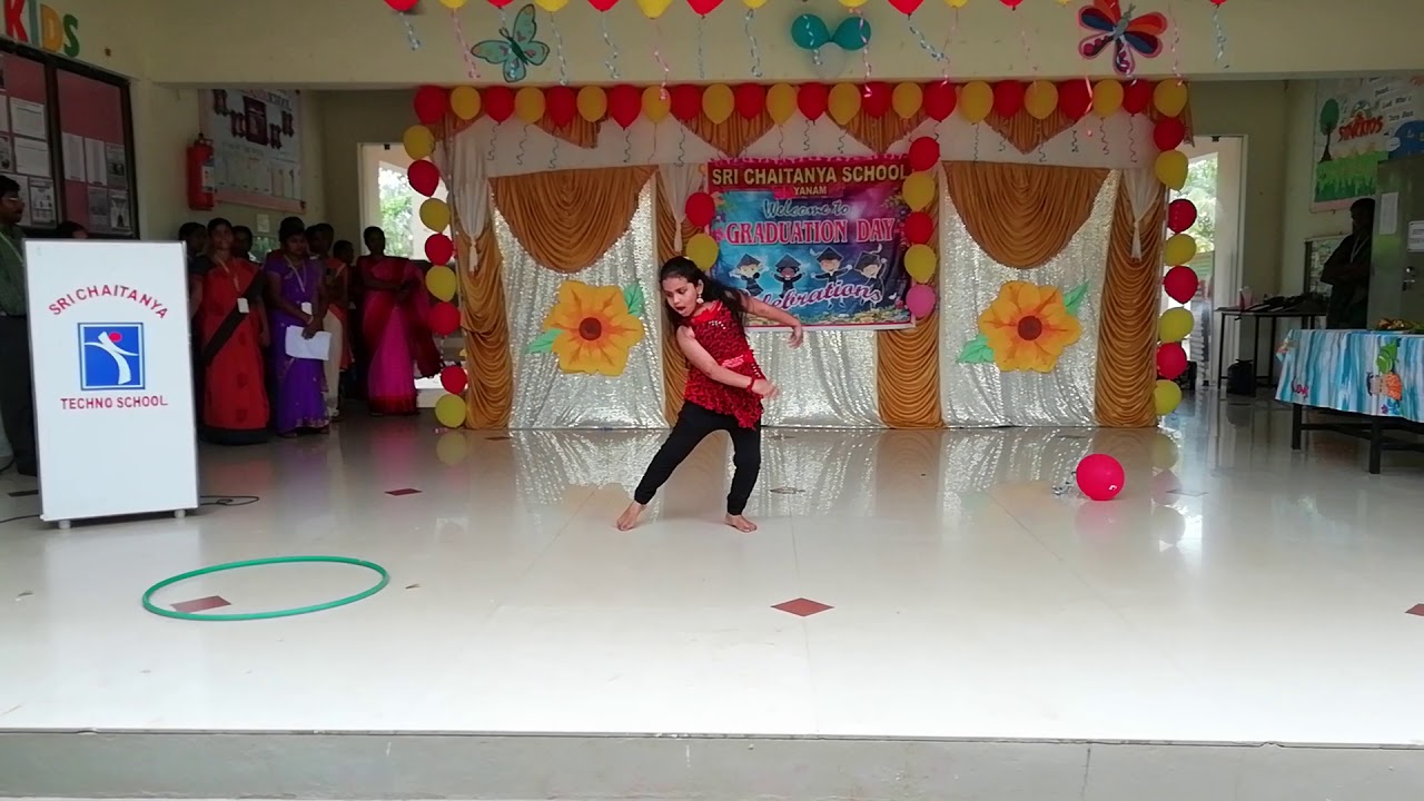 Manmadhuda song, ring dance ,sri chaitanya school, yanam.