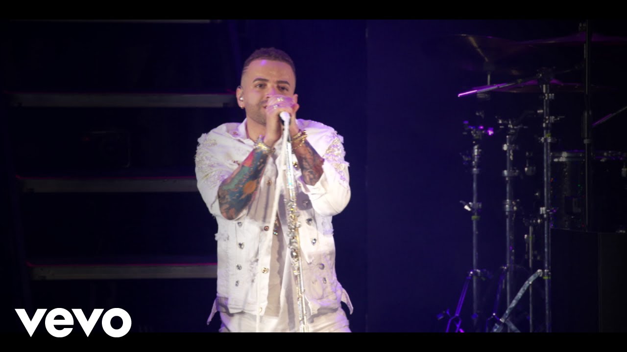 Nacho - Mi Niña Bonita (En Vivo)