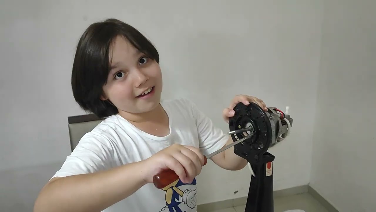 Limpeza e conserto do ventilador Britânia Protect 30cm que ganhei do primo LUCAS 