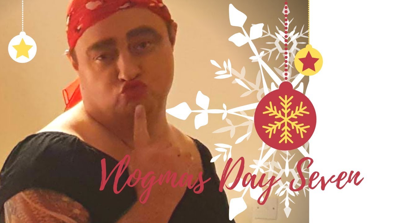 VLOGMAS 2018 SMUG SARAH WANTS A FREE PRAM - WILL SHE GET IT?