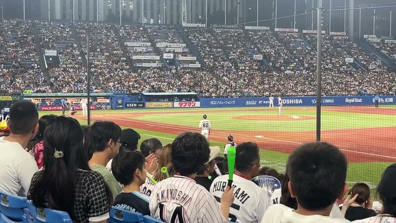 【全球ストレート！】戸郷翔征投手vs村上宗隆選手！！ 漢の直球勝負！ ヤクルトスワローズ 読売ジャイアンツ 現地の雰囲気 神宮球場