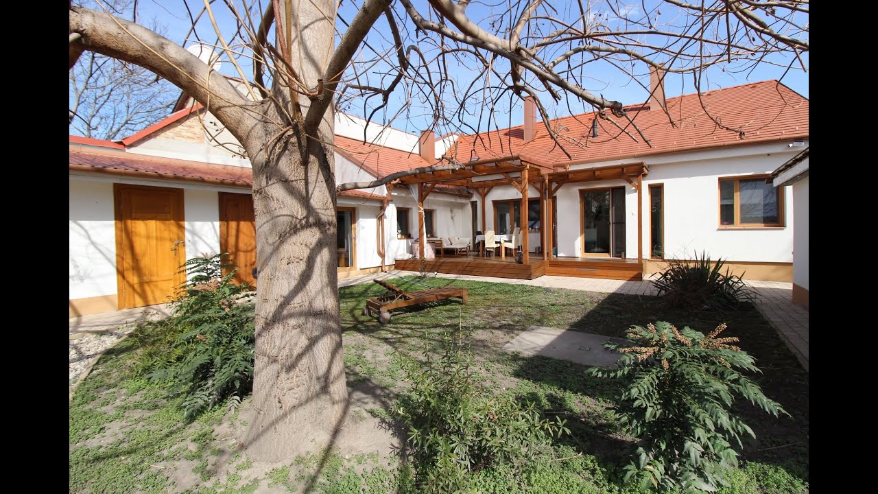 Eladó családi ház Győr-Nádorvárosban