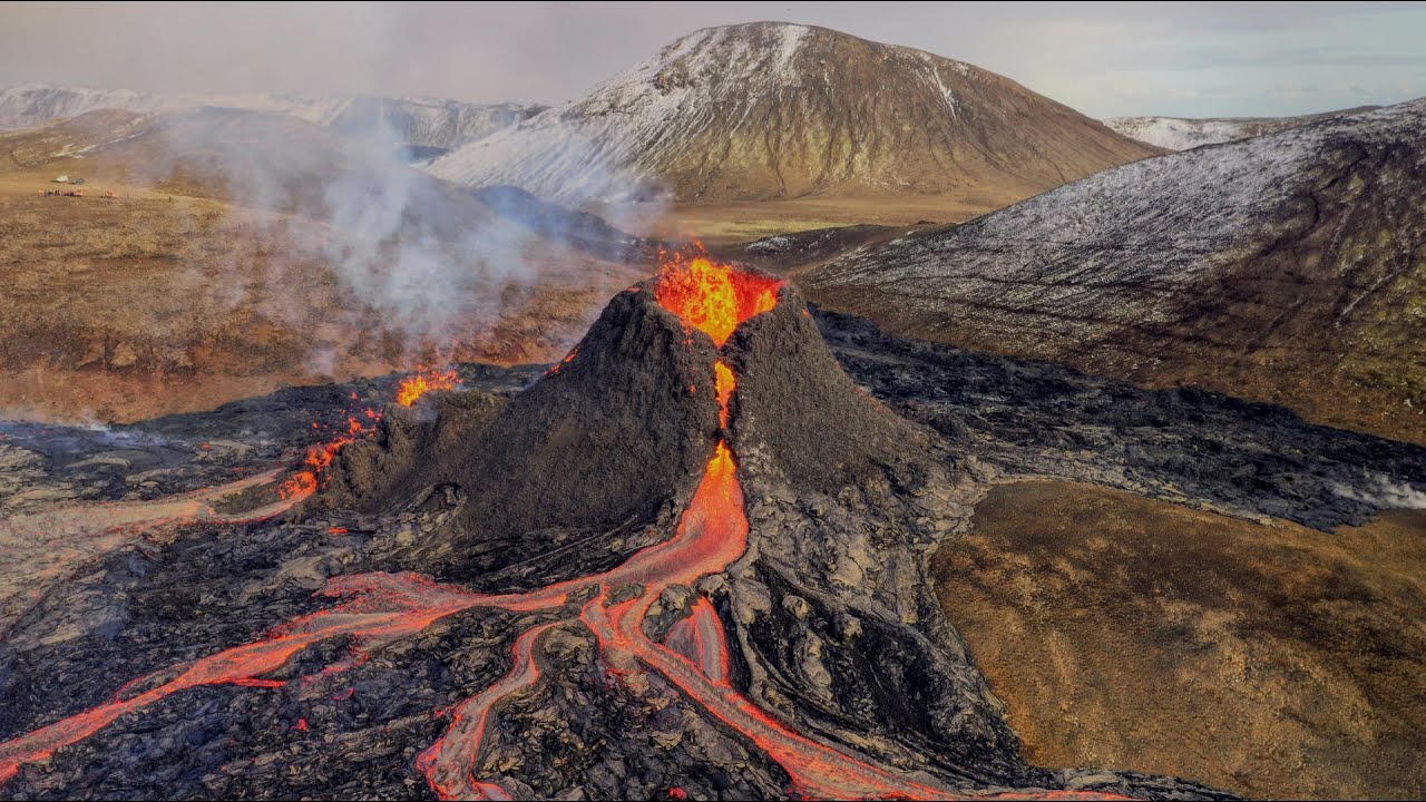 Volcanic Eruption - Iceland in 4K