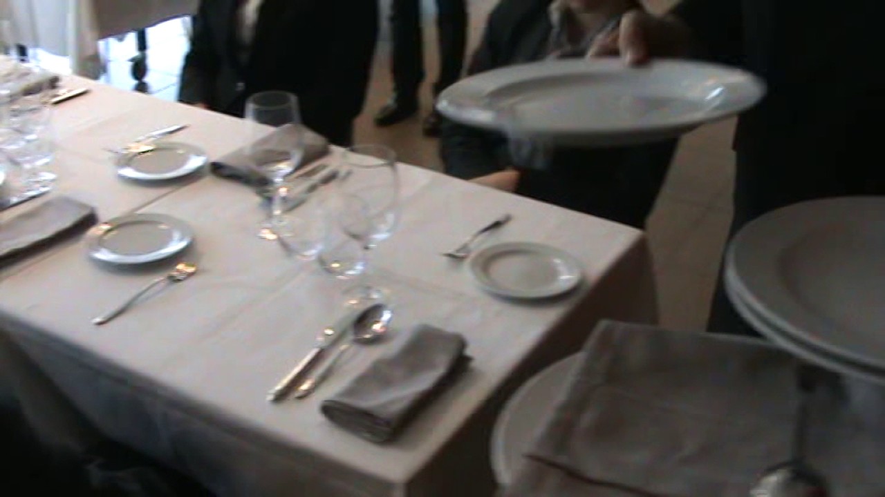 Service potage au guéridon Mise en place