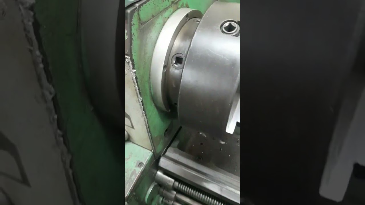 cara mengoperasikan mesin bubut / mengatur eretan supaya pemakanan otomatis