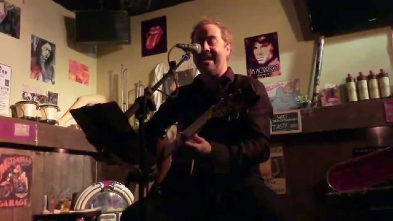 2014 Mick Wilson - 10cc songs @ Rockcafé TASTE
