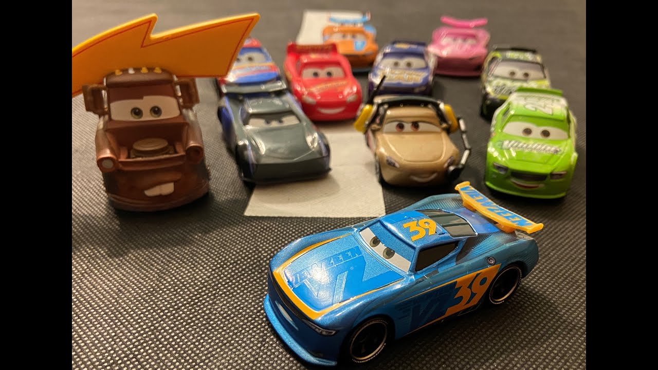 DISNEY PIXAR CARS 3 MICHAEL ROTOR (VIEW ZEEN #39 NEXT GEN) PISTON CUP RACE 11 PACK