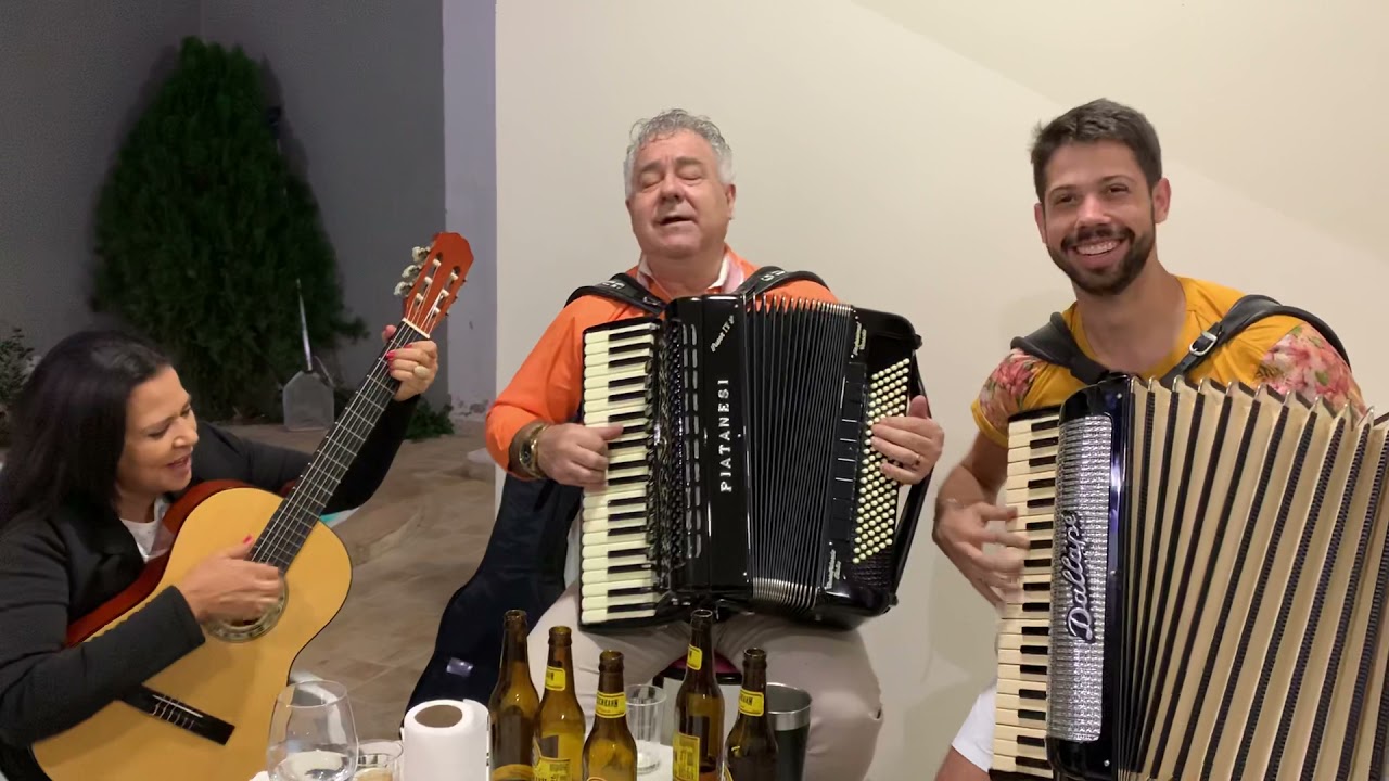Linda Cigana - Ciganinha - Cleide Mara, Cruvinel e Gustavo Neves Acordeon