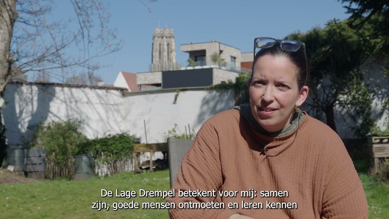 Bezoekers getuigen naar aanleiding van 25 jaar De Lage Drempel