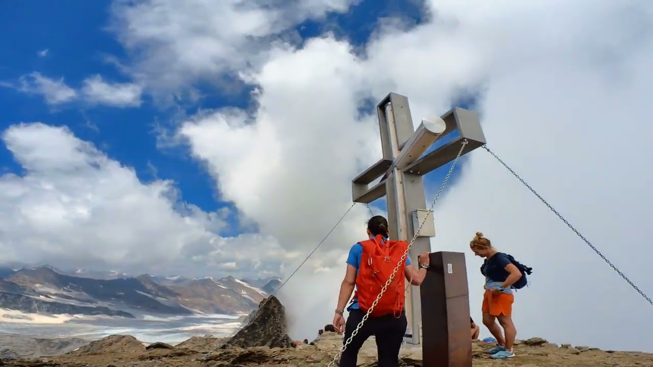 cima Altissima / Hochwilde e Schnalsberg, passando per l'apertura del nuovo rifugio Petrarca