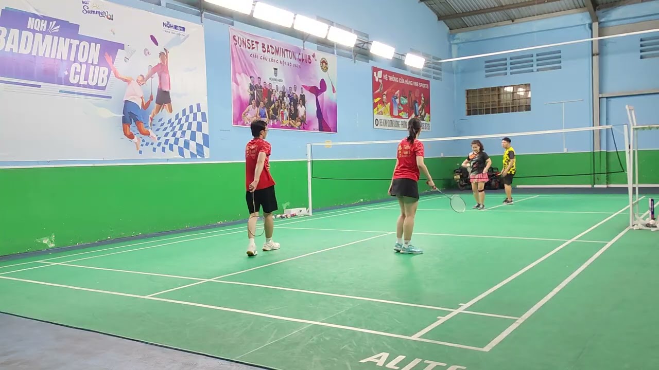 TÚ / HÀI VS VINH / NGÂN