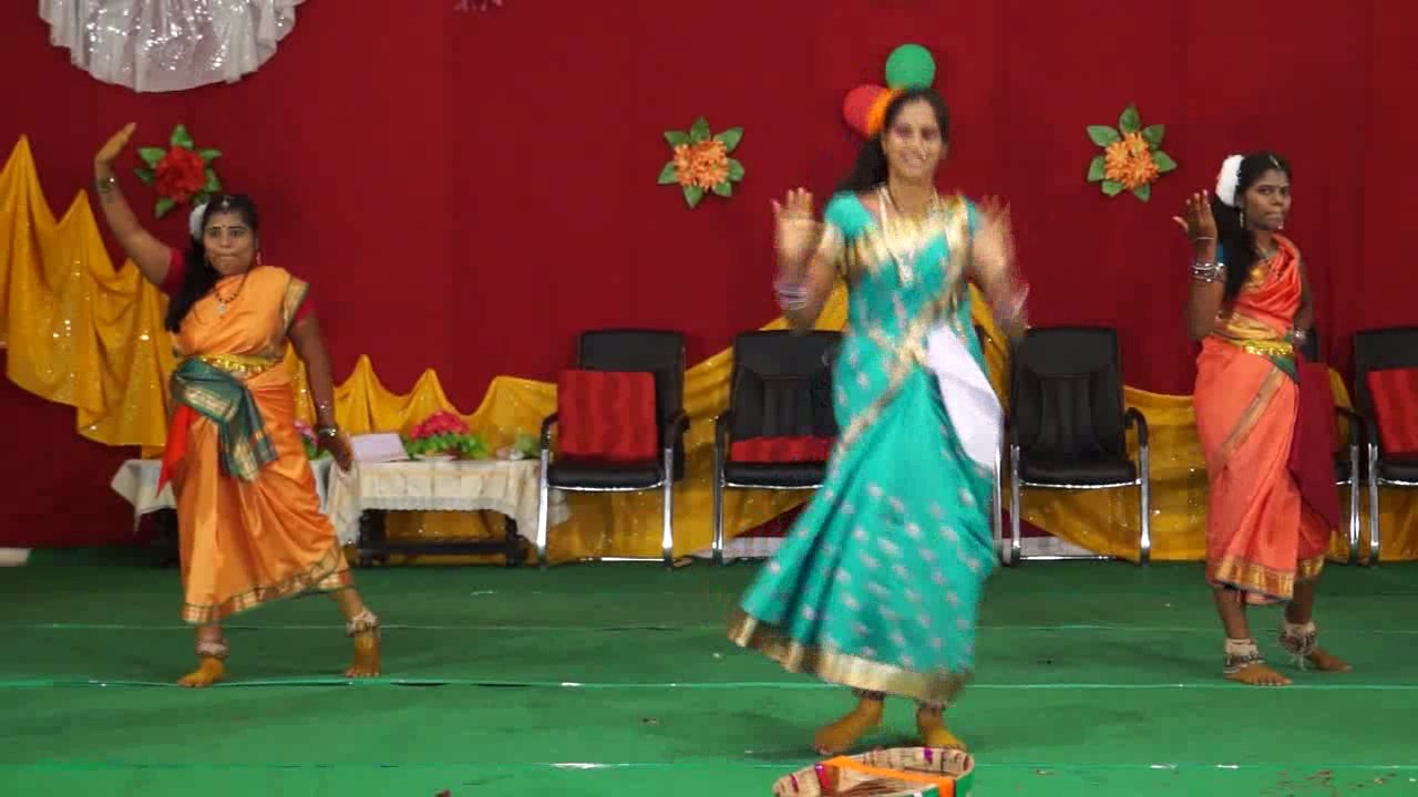 JMJ College Tenali -  54th Annual Day Celebrations - Dance performance - Soi Soi - Tamil Folk Dance