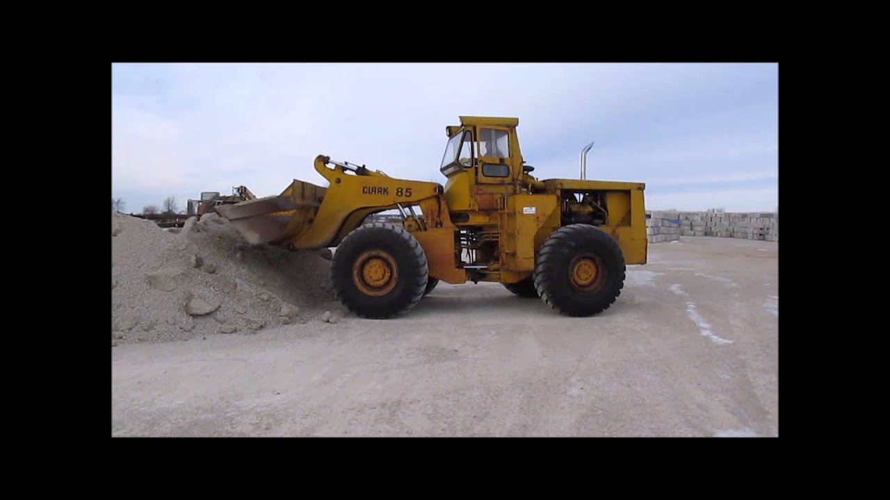 1968 Clark Michigan 85 GM-3 articulated wheel loader | sold at auction December 31, 2014