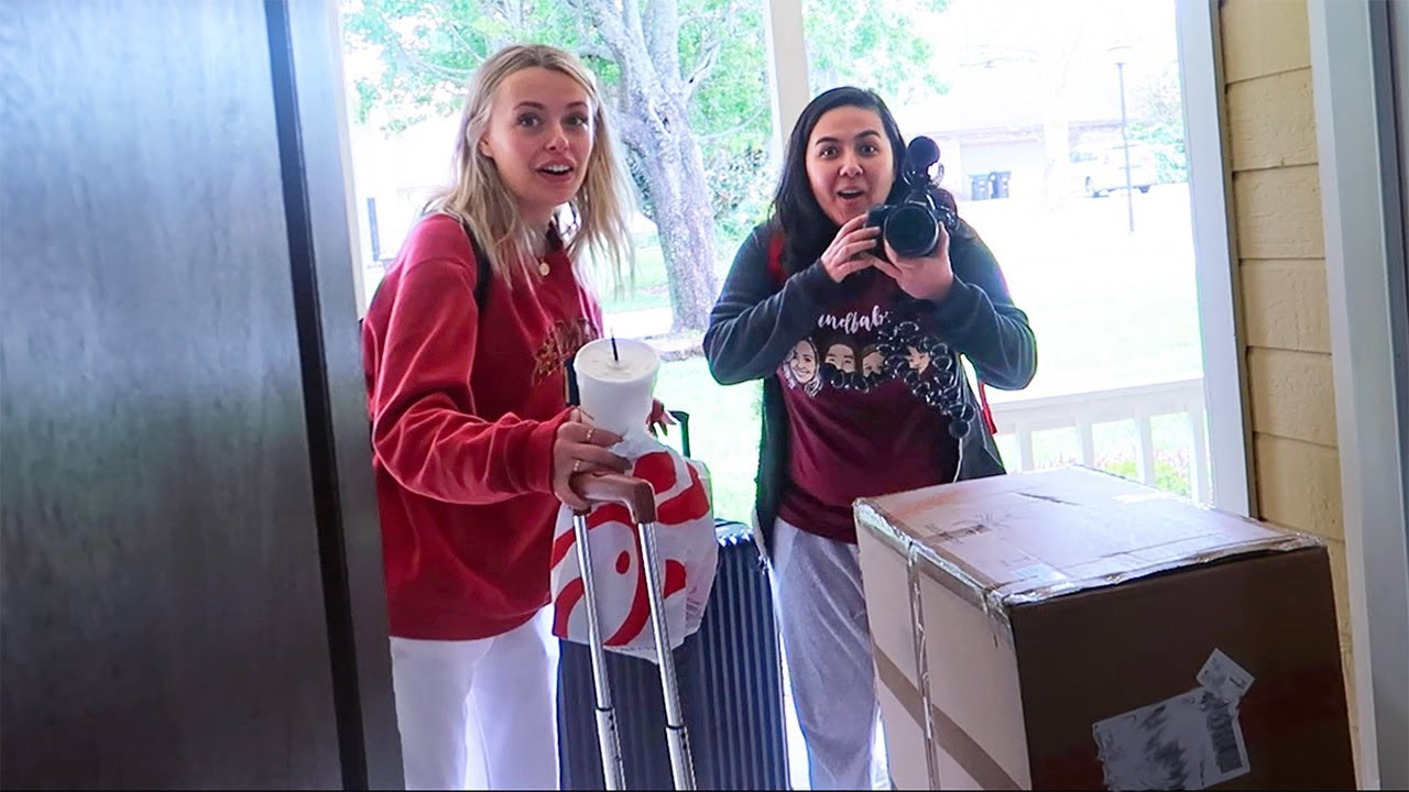Corinna Kopf Brings A Surprise Guest! ELLE MILLS!!!