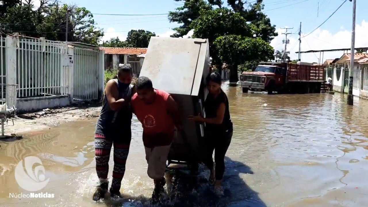Vecinos de Mata Redonda al Sur de Maracay viven con el agua al cuello