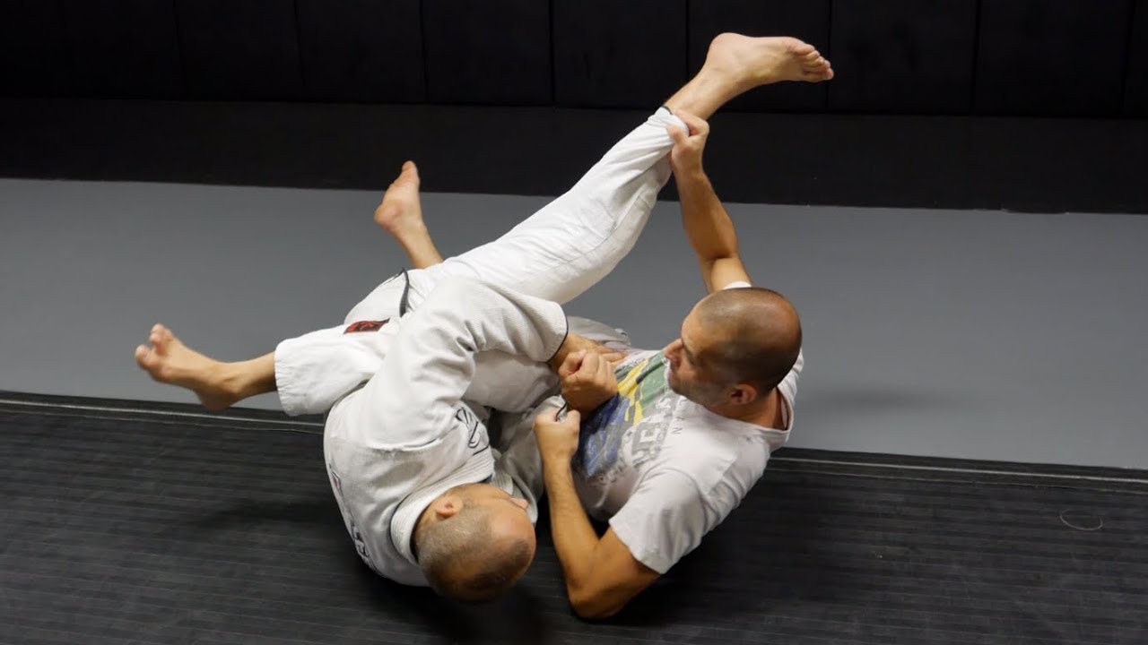 Low Risk Sweep From Closed Guard - BJJ Flower Sweep