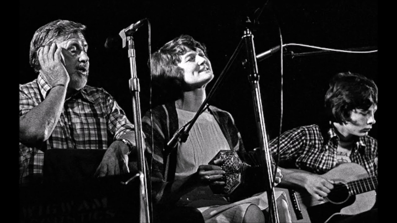 Ewan MacColl & Peggy Seeger - Ballad of the Carpenter (1960)