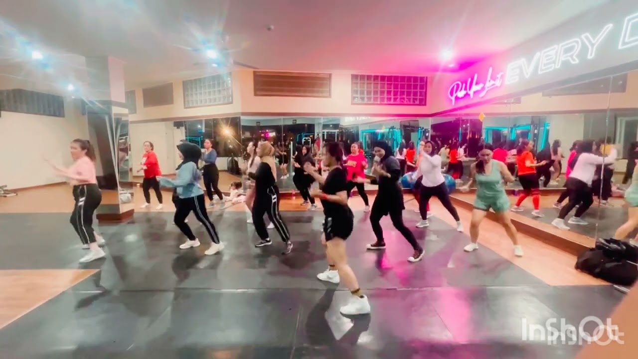 ZUMBA Barbara | Funk Rave - Anitta - ZIN 106 | Grand Sunshine