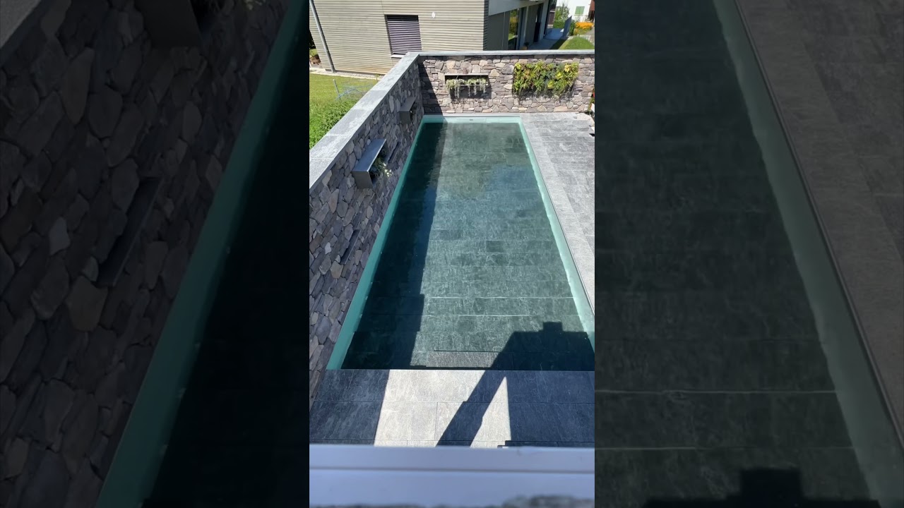 Hubbodenpool mit vollbiologischer Wassertechnik. Terrasse oder Pool? Mit uns ist beides m&ouml;glich 🤗