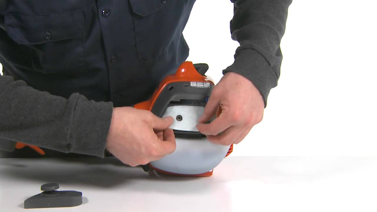 How to Change an Air Filter in a Husqvarna String Trimmer