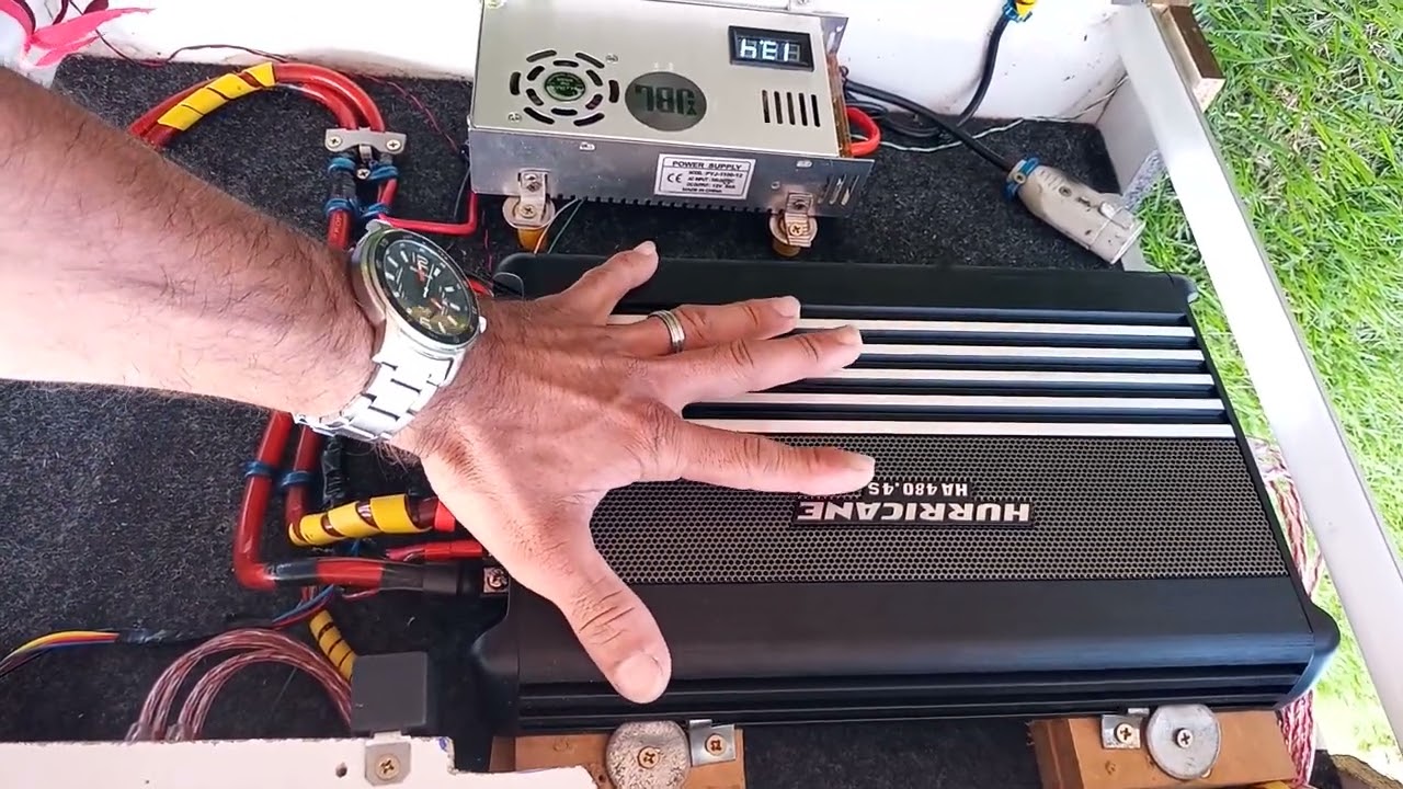 MÓDULO HURRICANE H480.4S TOCANDO