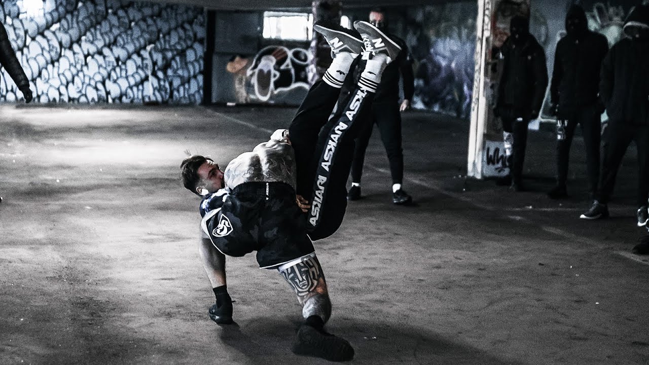 KING OF THE STREETS: H&Aacute;LIS [STREETFIGHTER] VS 