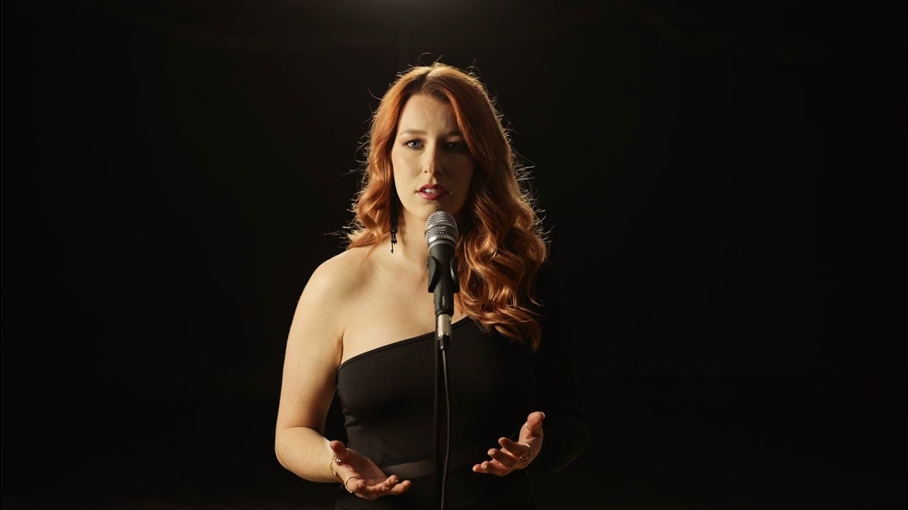 Voilà - Natasha John