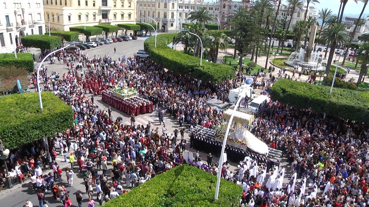 Cristo resucitado y María del Rocío - Semana Santa Melilla 2016