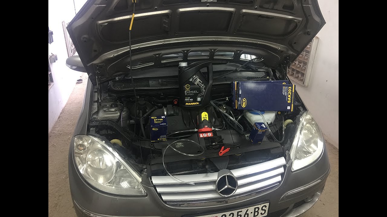 Mercedes A klasa mali servis sa pumpom iz Lidla..