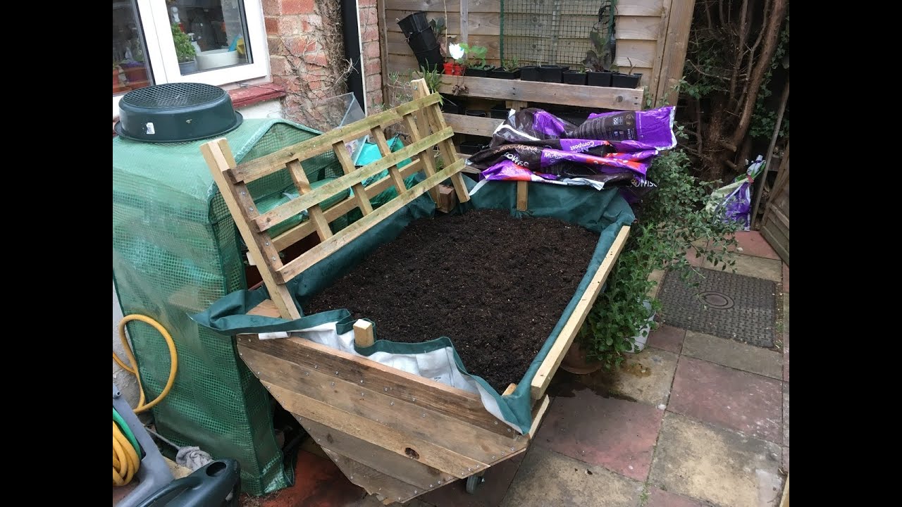 Wheeled vegetable growing Trug planter made from upcycled pallets