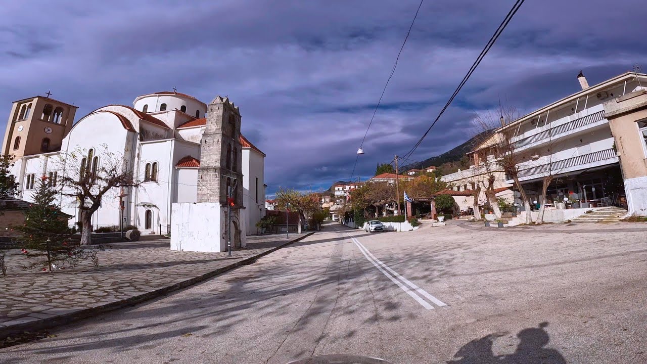 ΠΑΠΑΔΆΤΕΣ Πρεβέζης το χωριό του Πάρα Πέντε (5) στην Μικρή Λάκα Σουλίου.