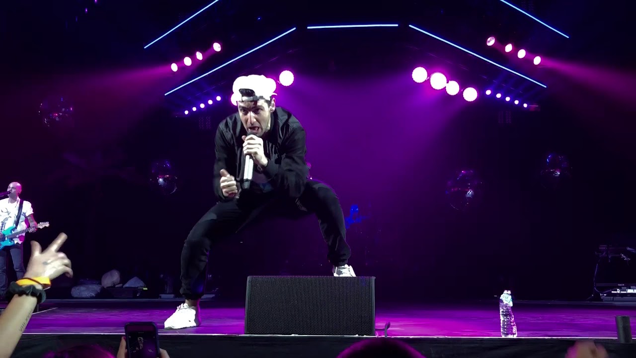 Hedley Live Cageless Tour Peterborough: Lose Control