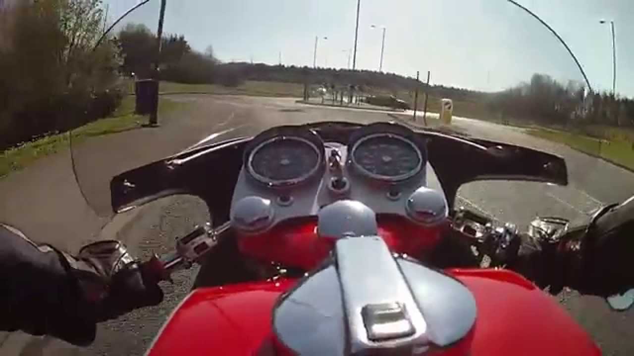 MV Agusta 750 - chest harness test.