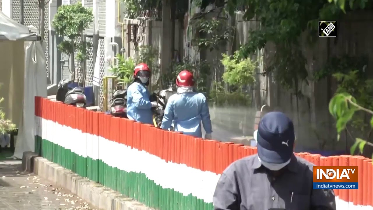 Delhi Fire Service, SDMC spray disinfectants outside Markaz in Nizamuddin