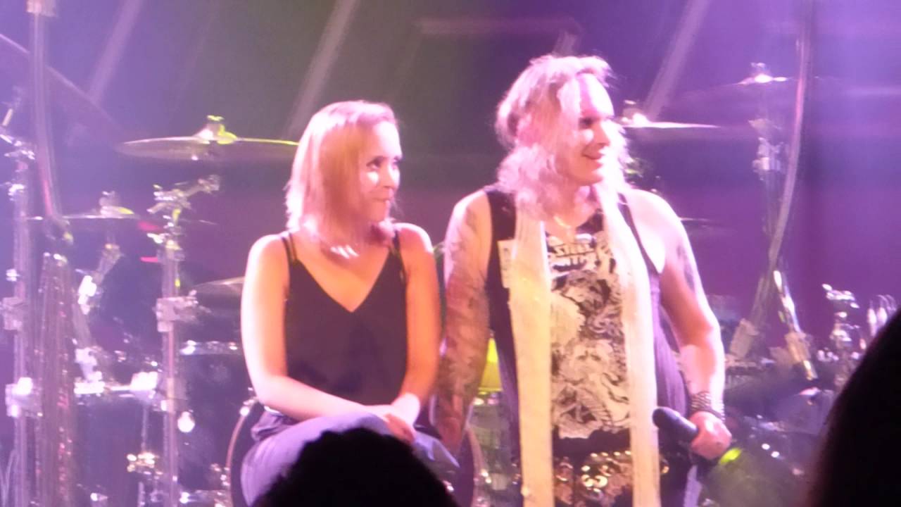 Steel Panther, Girl From Oklahoma (boyfriend singing), Tampere, Finland, 14.9.2016