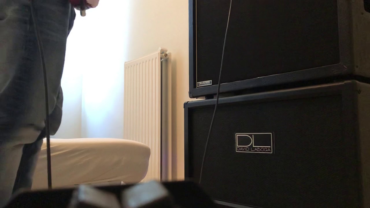 David Laboga Tight M Mamzer 30 vs Harley Benton V30