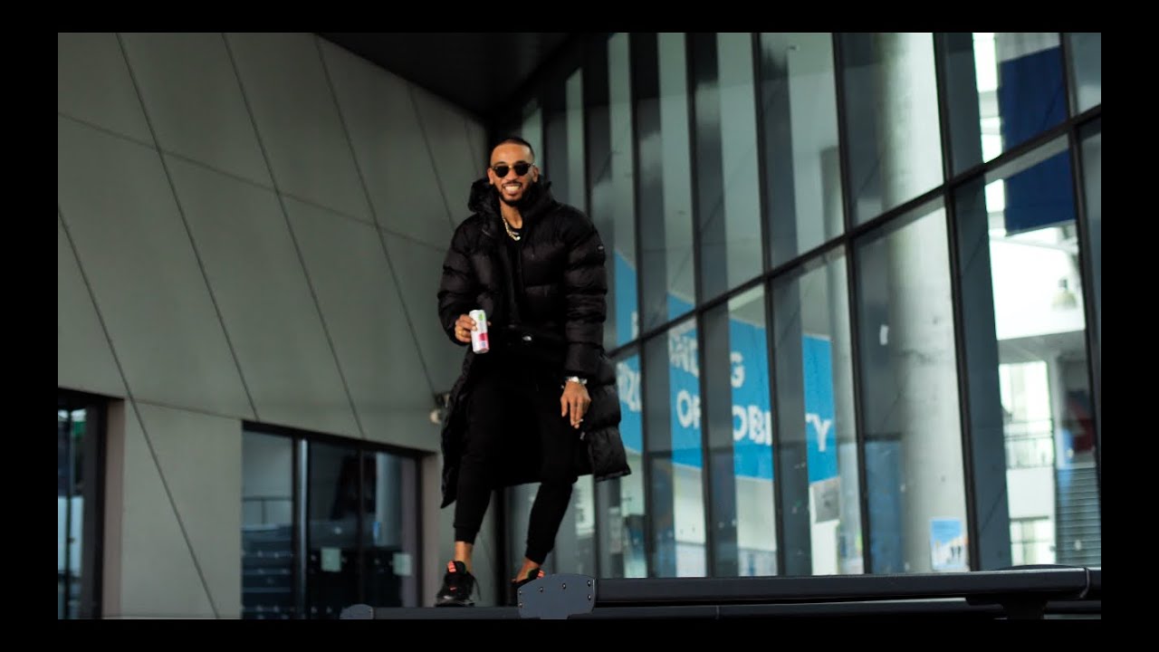 KMAK - P R O N O S T I C K (Clip Officiel)