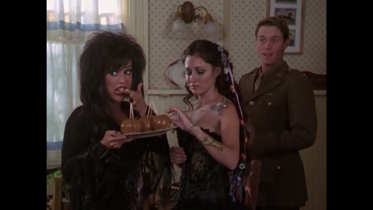 Davis and All Halliwells Eve