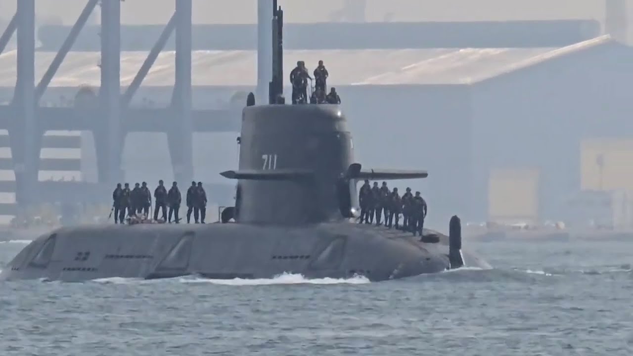 Taiwan&rsquo;s indigenous submarine conducts 1st dive test
