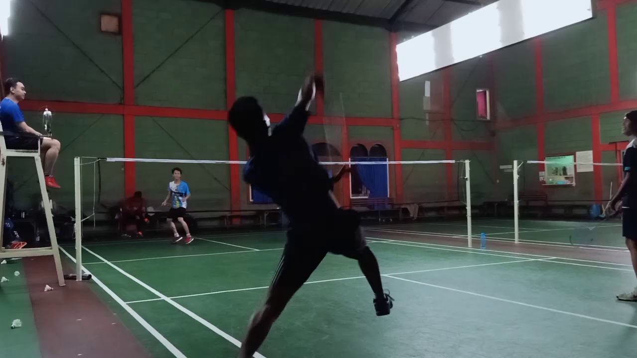 Coba raket lining windstorm 72
