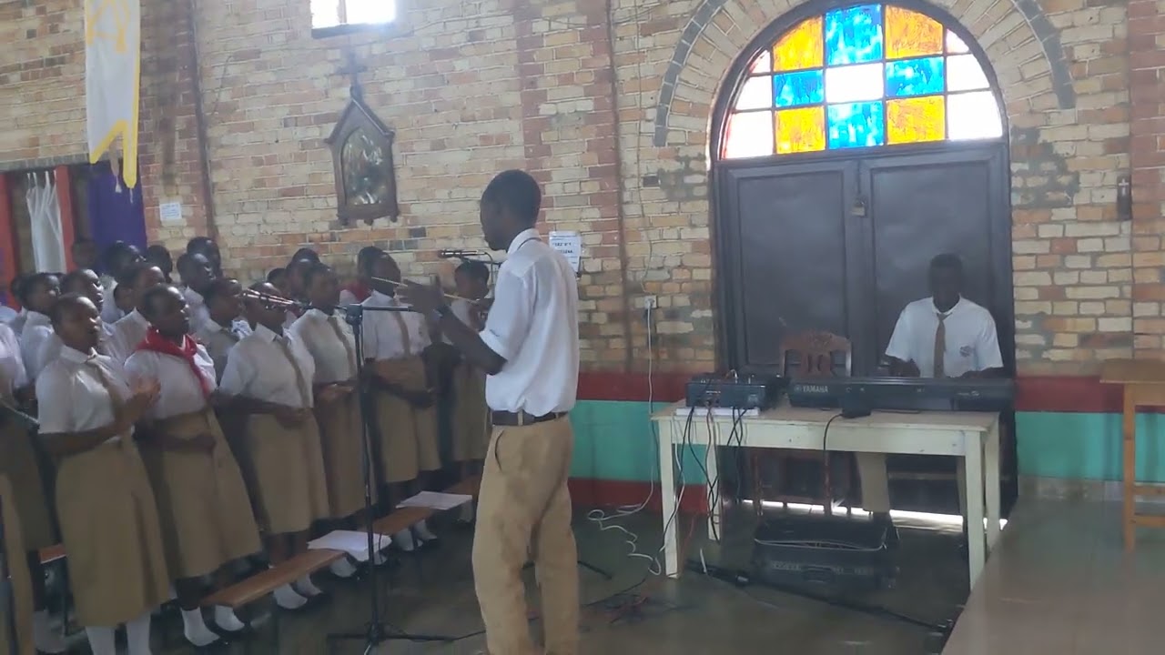 Mubyeyi uturutira abandi Bikira Mariya#rwandatiktok #burunditiktok #viral #popular #trending #choir 
