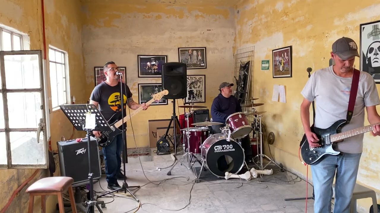 87. Weezer - Pork & Beans (Cover by f0r3v3r 07/07/2027)